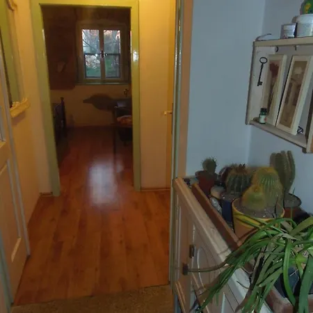 בית נופש House With A Parking Space - 13024 פולה